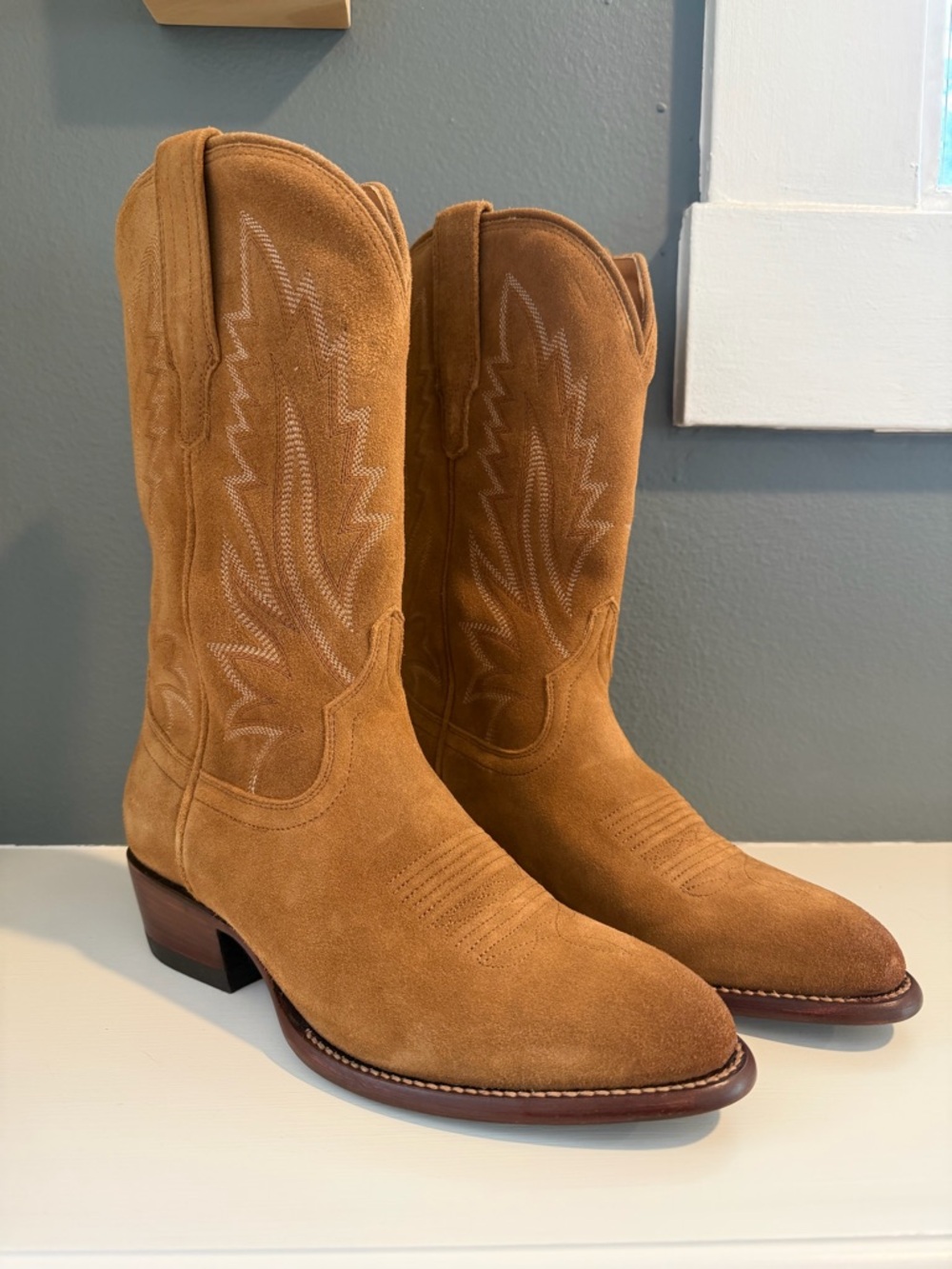 NWOT Tecovas Suede Cowboy Boots Size 9 in Tan Caramel Color